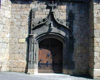 Meyras, portail église