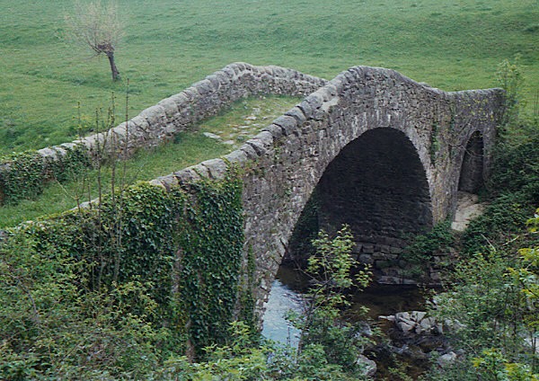 Saint Andeol de Vals pont Figeyre 