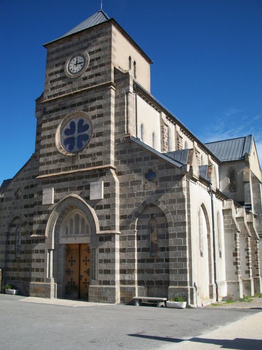 Saint Etienne de Lugdarès cathédrale de la montagne 