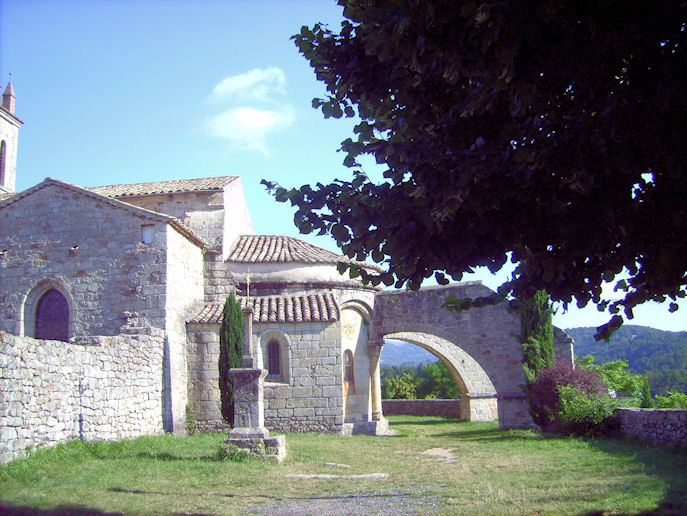 Saint Julien du Serre