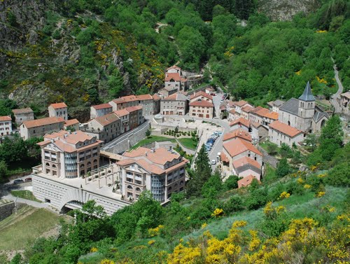 Établissement thermal de Saint-Laurent-les-Bains