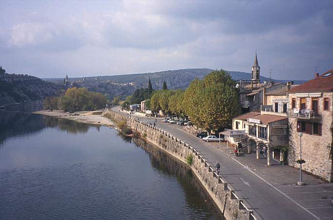 Saint-Martin-d'Ardèche quai