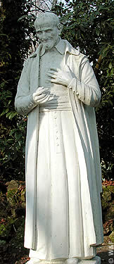 Saint Vincent de Paul statue 